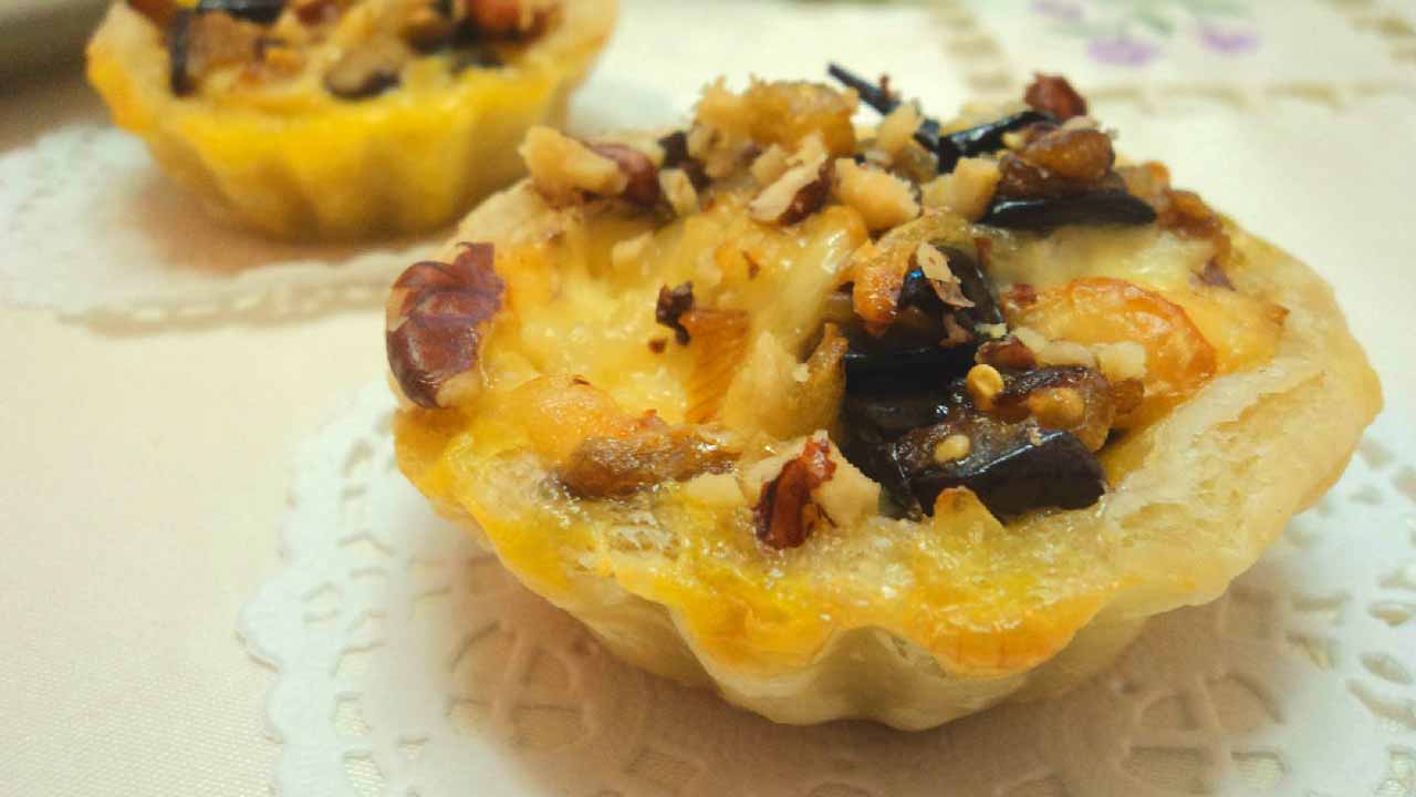 «Корзиночки с опятами и с сыром» на Новый год: вкуснейшая закуска на скорую руку и без лишних трат