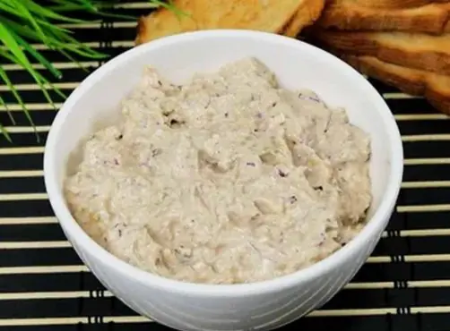 Вкуснейшая рыбная намазка из «ничего», которая затмит красную икру: рецепт деликатеса за копейки от шефа