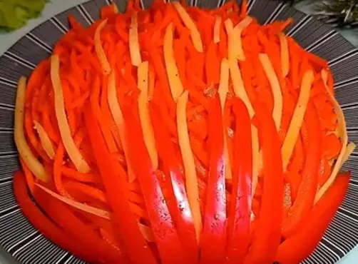 Салат «Пламя» с курицей и манго: настолько яркий и нежный, что Огненная Лошадь оценит этоблюдо